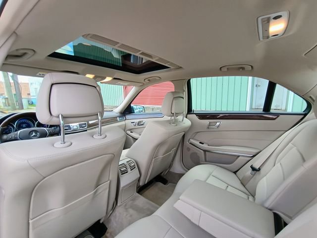 Used 2014 Mercedes-Benz E 250 BlueTEC Sedan image 60