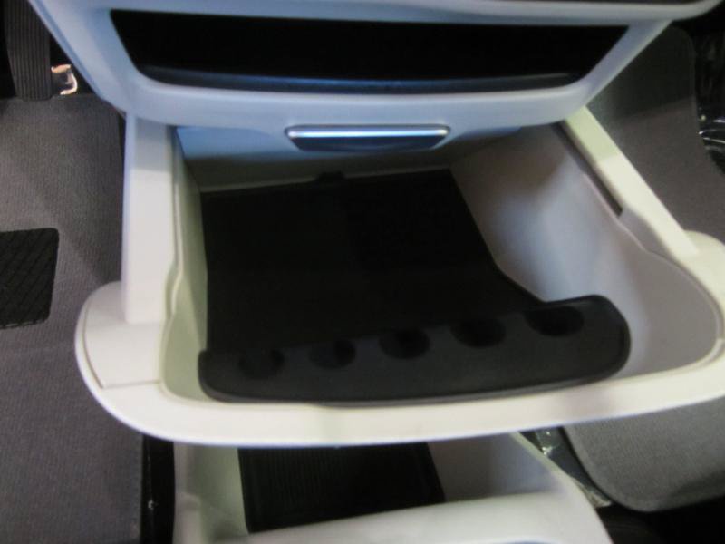 Used 2023 Chrysler Voyager LX FWD image 30