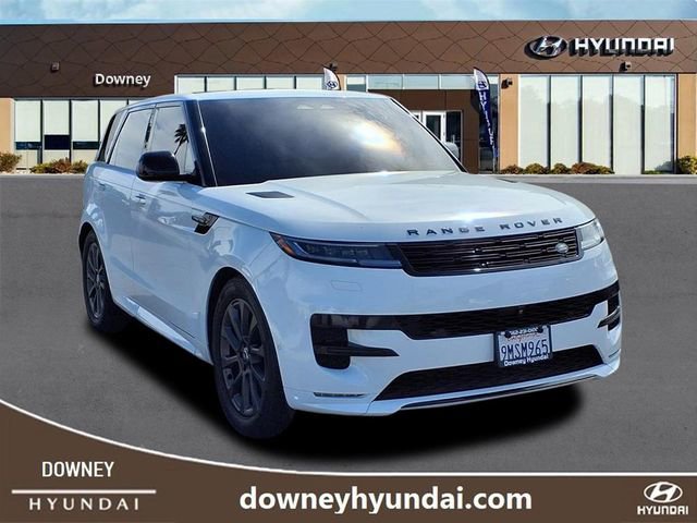 Used 2024 Land Rover Range Rover Sport Dynamic SE image 3