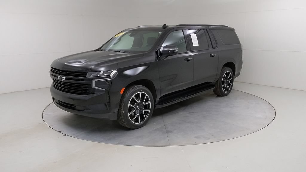 Used 2024 Chevrolet Suburban RST w/ Luxury Package AWD/4WD image 21