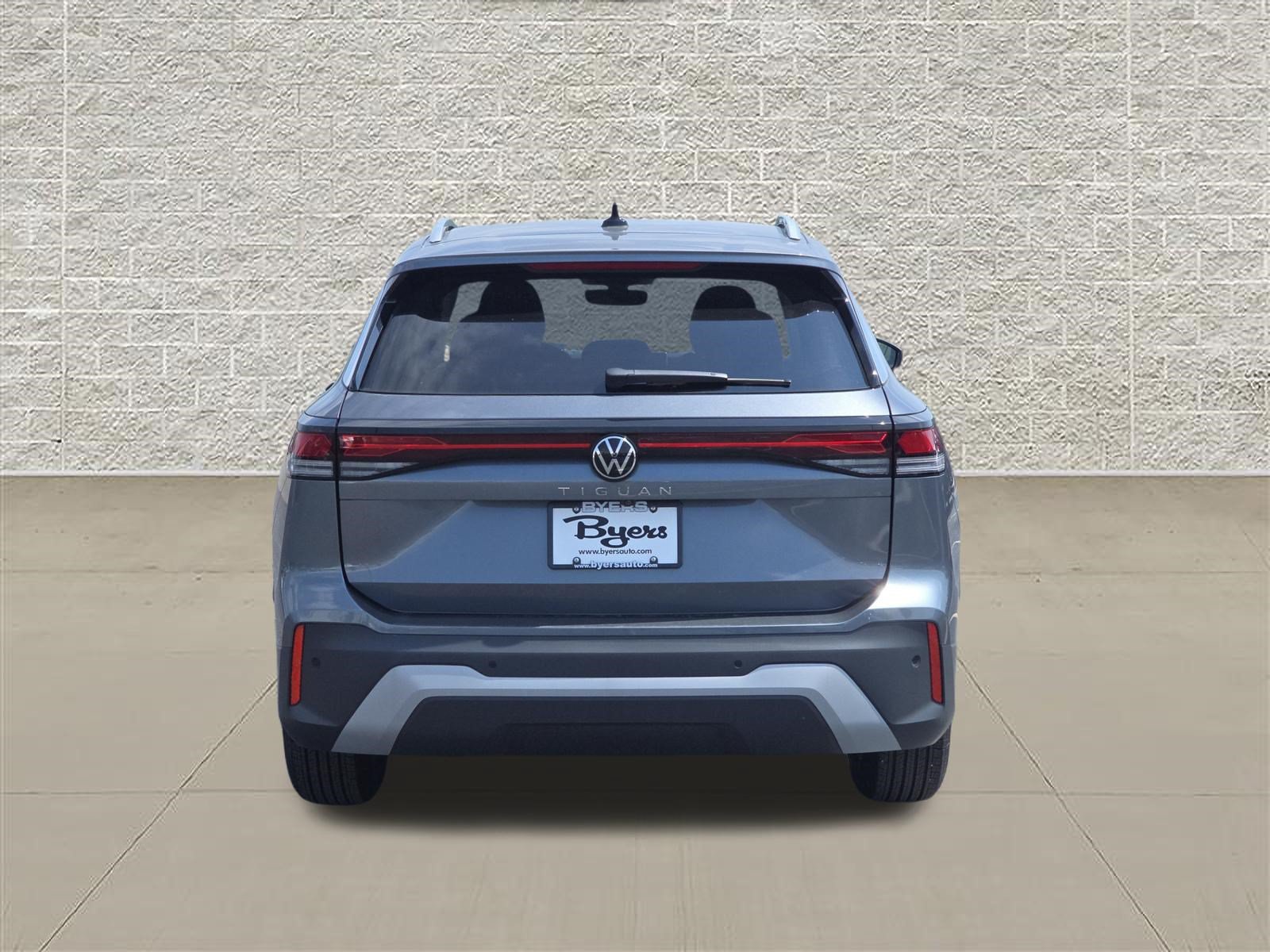 New 2026 Volkswagen Tiguan S FWD image 6