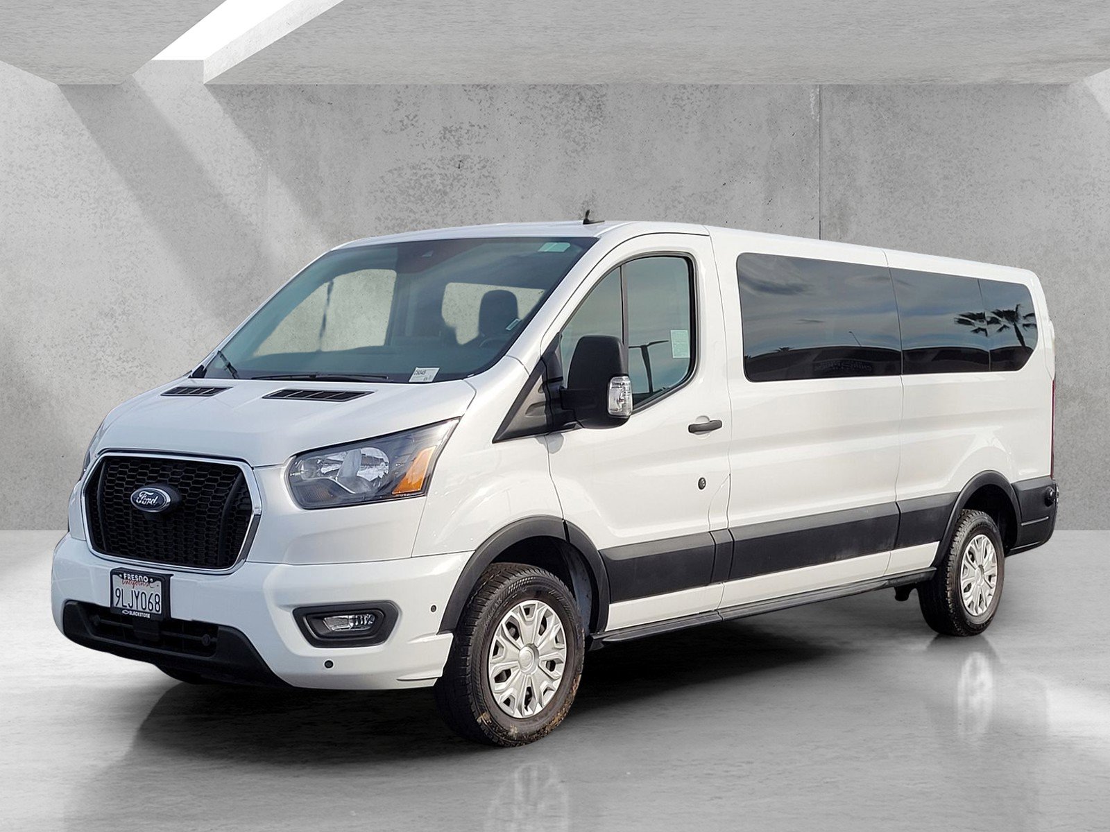Used 2024 Ford Transit 350 XLT image 8