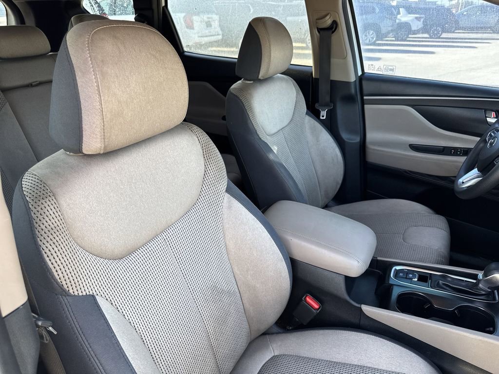 Used 2020 Hyundai Santa Fe SE w/ Cargo Package image 31
