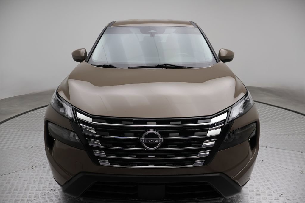 Used 2024 Nissan Rogue SV image 5