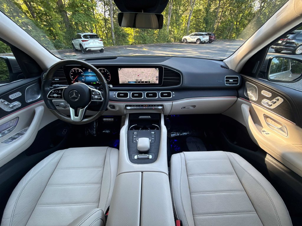 Used 2023 Mercedes-Benz GLS 450 4MATIC image 13