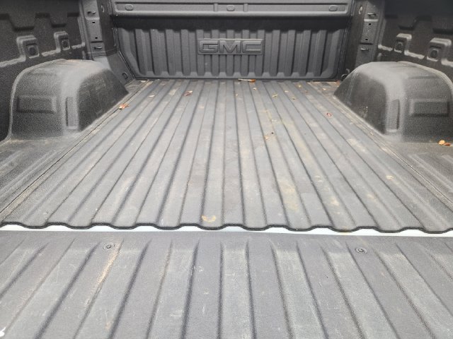 Used 2026 GMC Sierra 1500 AT4 w/ AT4 Premium Package AWD/4WD image 27