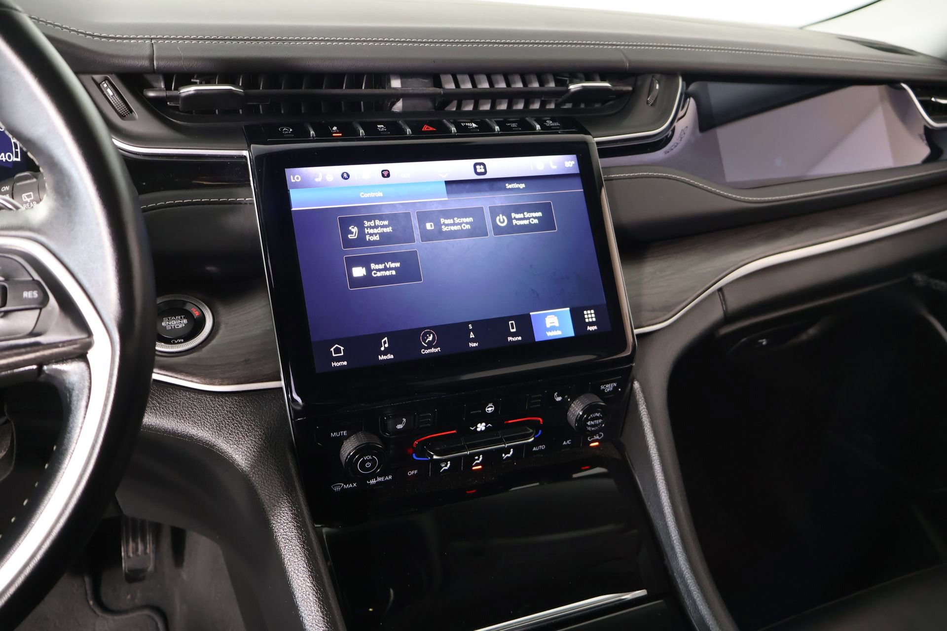 Used 2022 Jeep Grand Cherokee L Limited RWD image 5