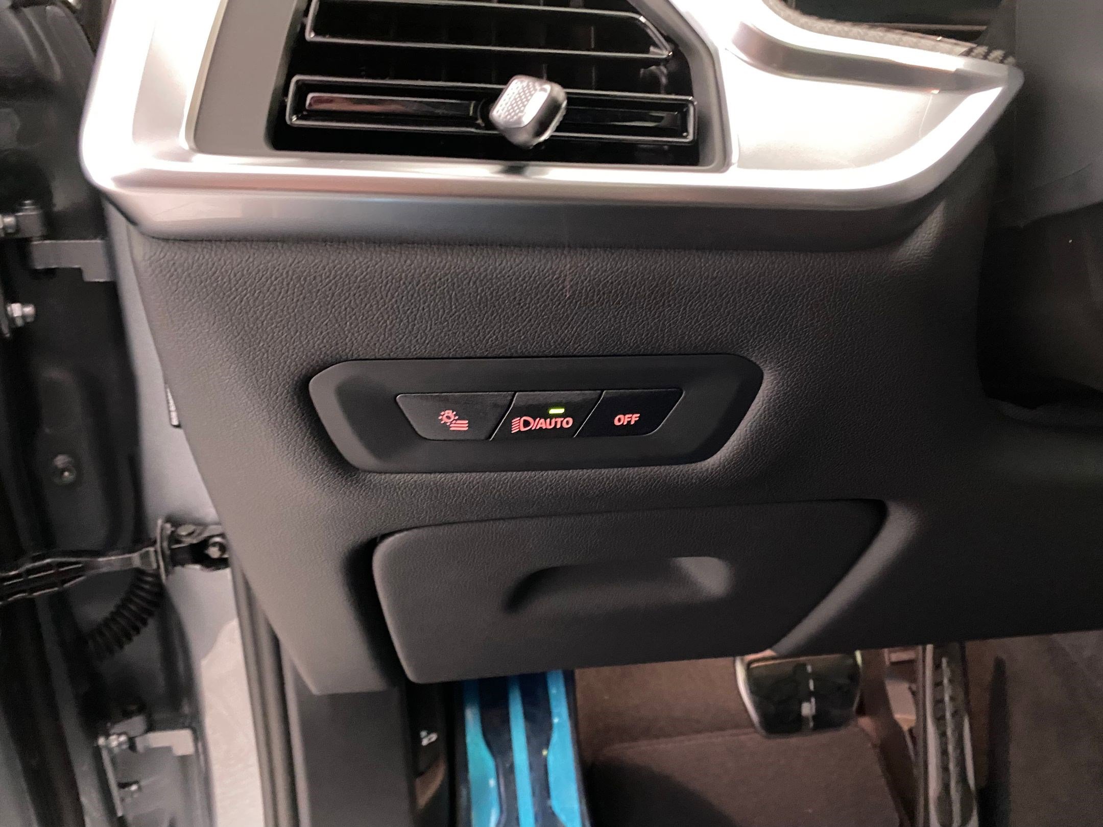 New 2026 BMW X5 M60i w/ Executive Package image 18