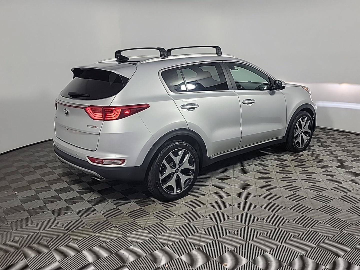 Used 2017 Kia Sportage SX FWD image 4