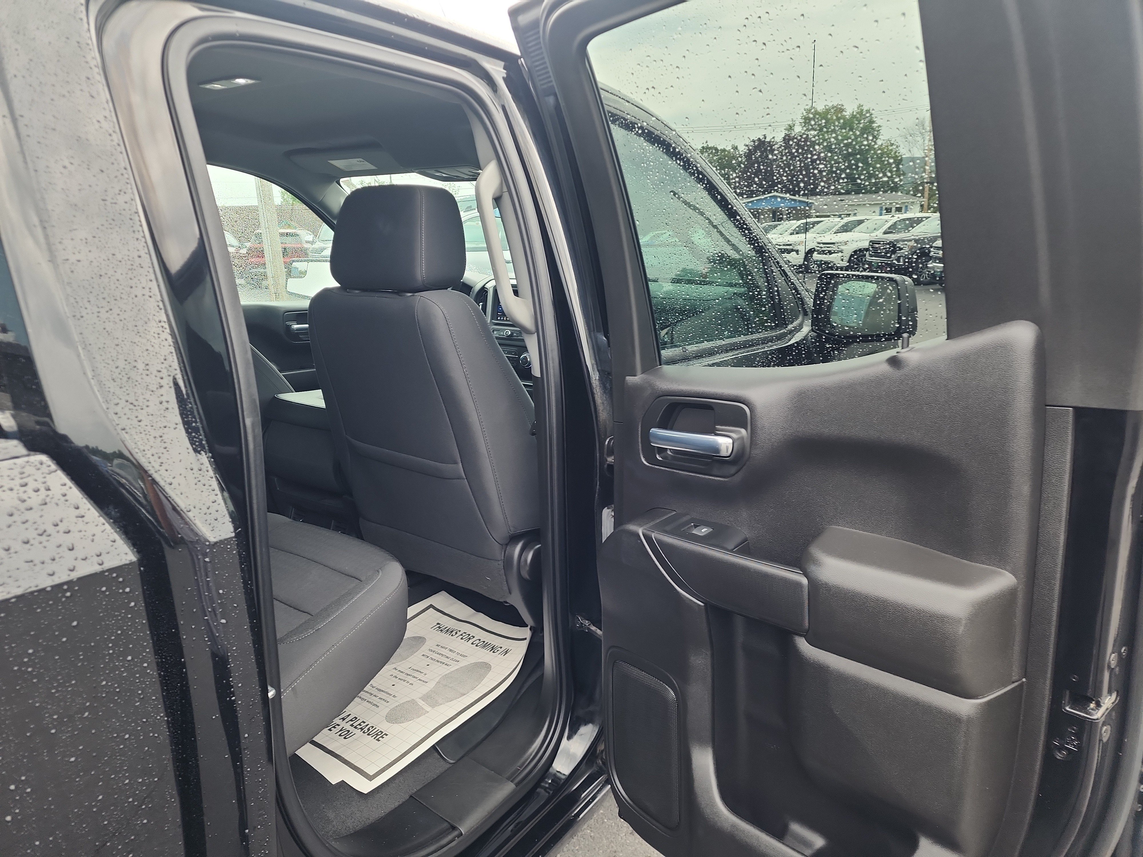 Certified 2023 Chevrolet Silverado 1500 Custom AWD/4WD image 29