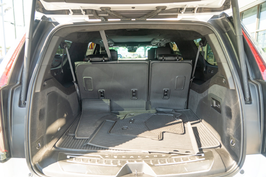 Used 2021 Cadillac Escalade ESV Sport Platinum AWD/4WD image 7