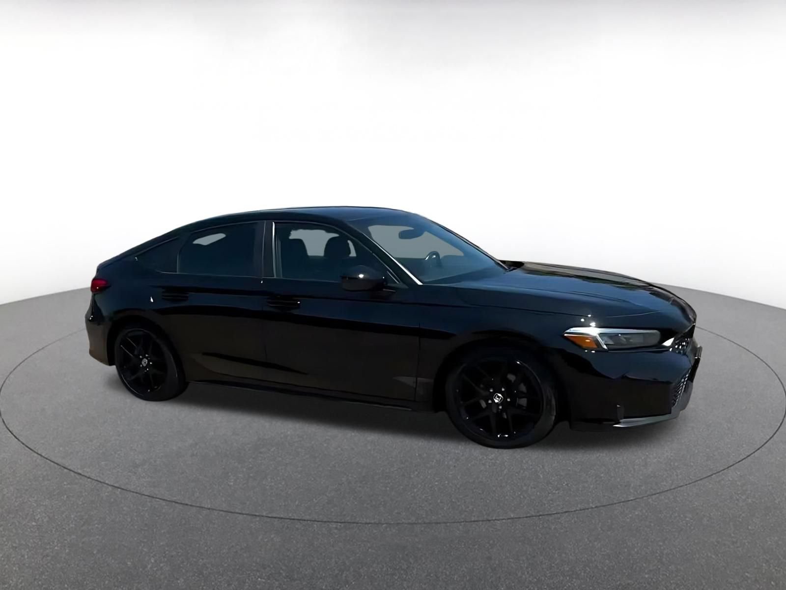 Used 2025 Honda Civic Sport image 2