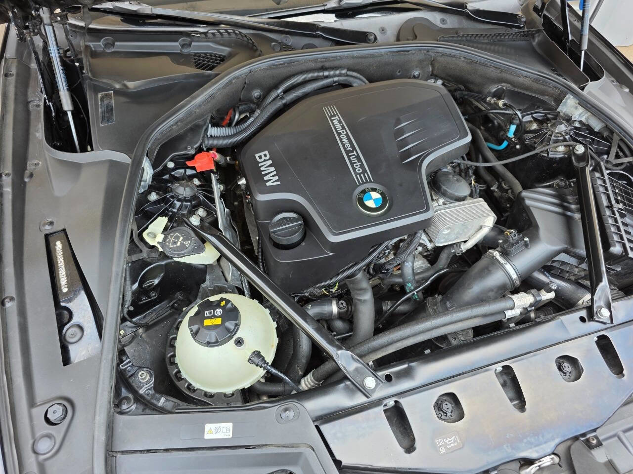 Used 2016 BMW 528i Sedan RWD image 34