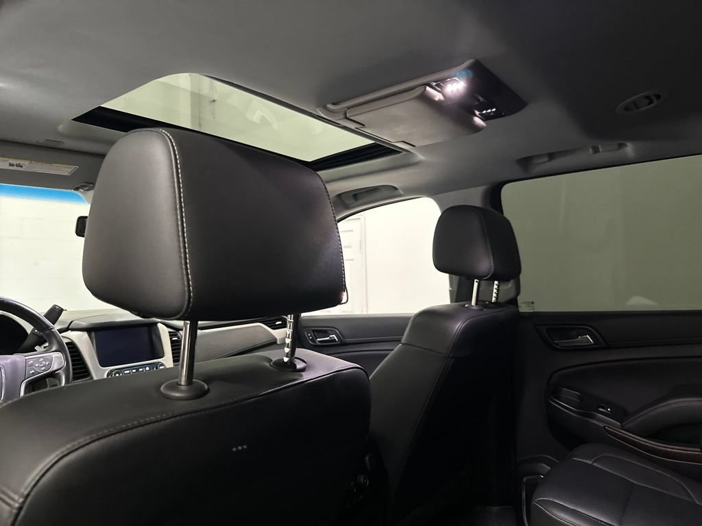 Used 2019 GMC Yukon SLT w/ Graphite Performance Edition RWD image 53