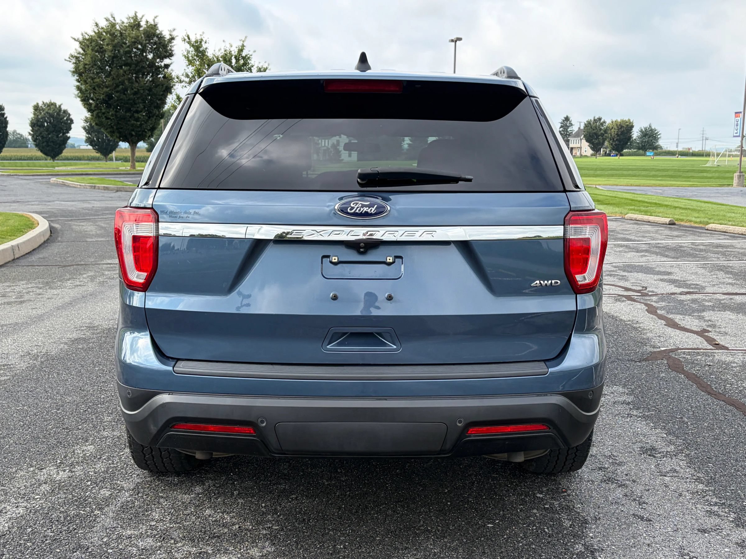 Used 2019 Ford Explorer 4WD w/ Class III Trailer Tow Package image 7