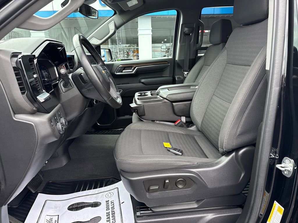 Used 2023 Chevrolet Silverado 1500 LT image 11