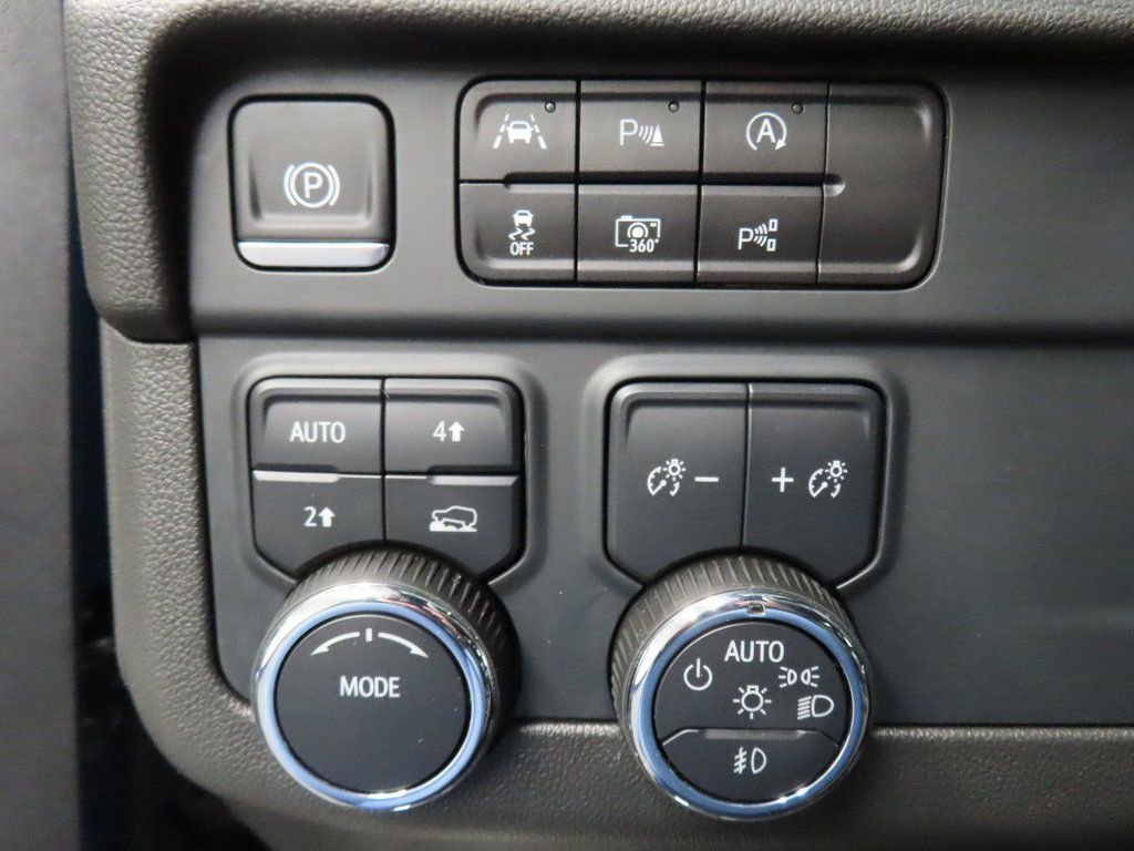 Used 2025 Chevrolet Tahoe High Country image 58