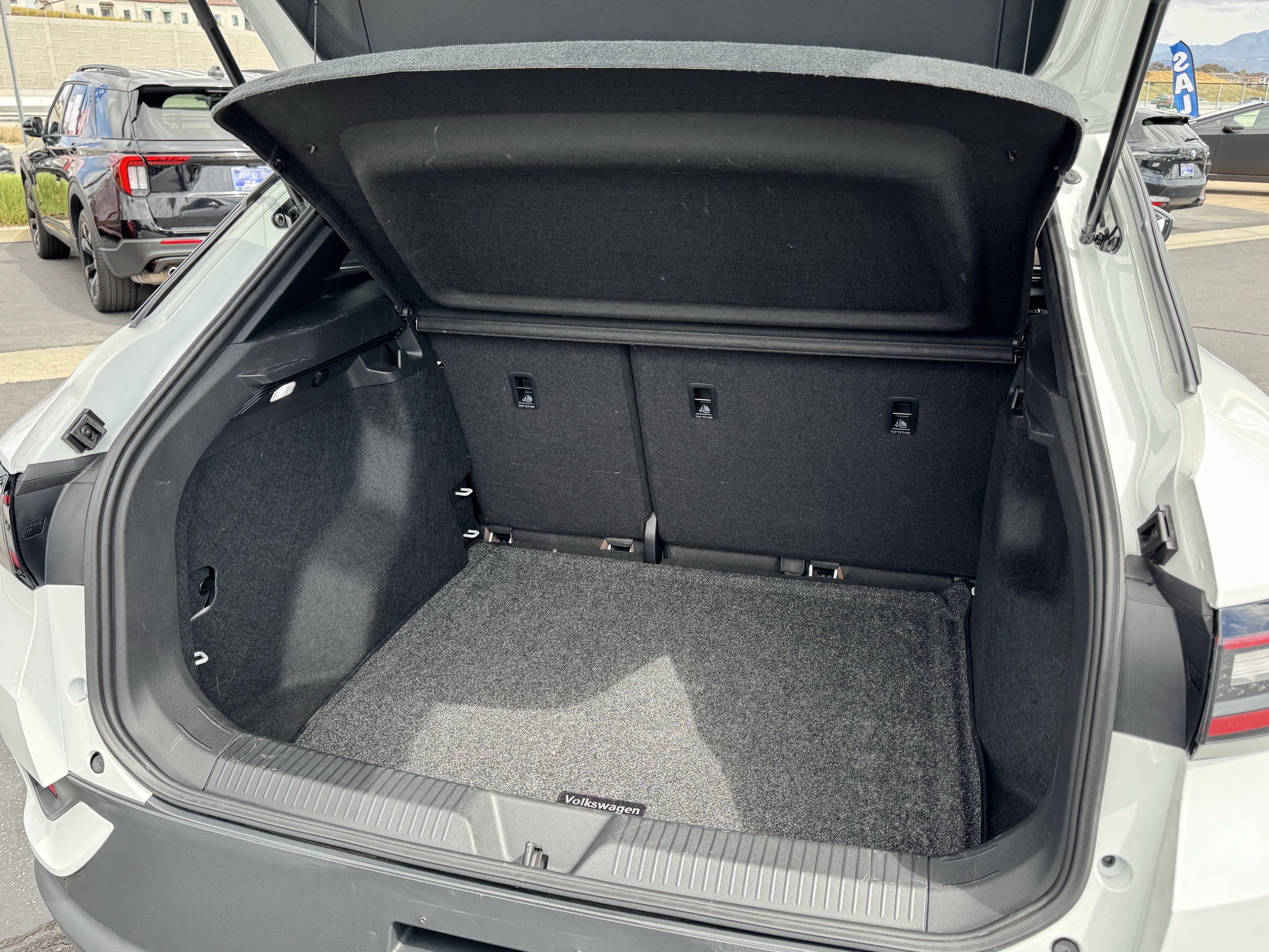 Used 2024 Volkswagen ID.4 2WD image 35