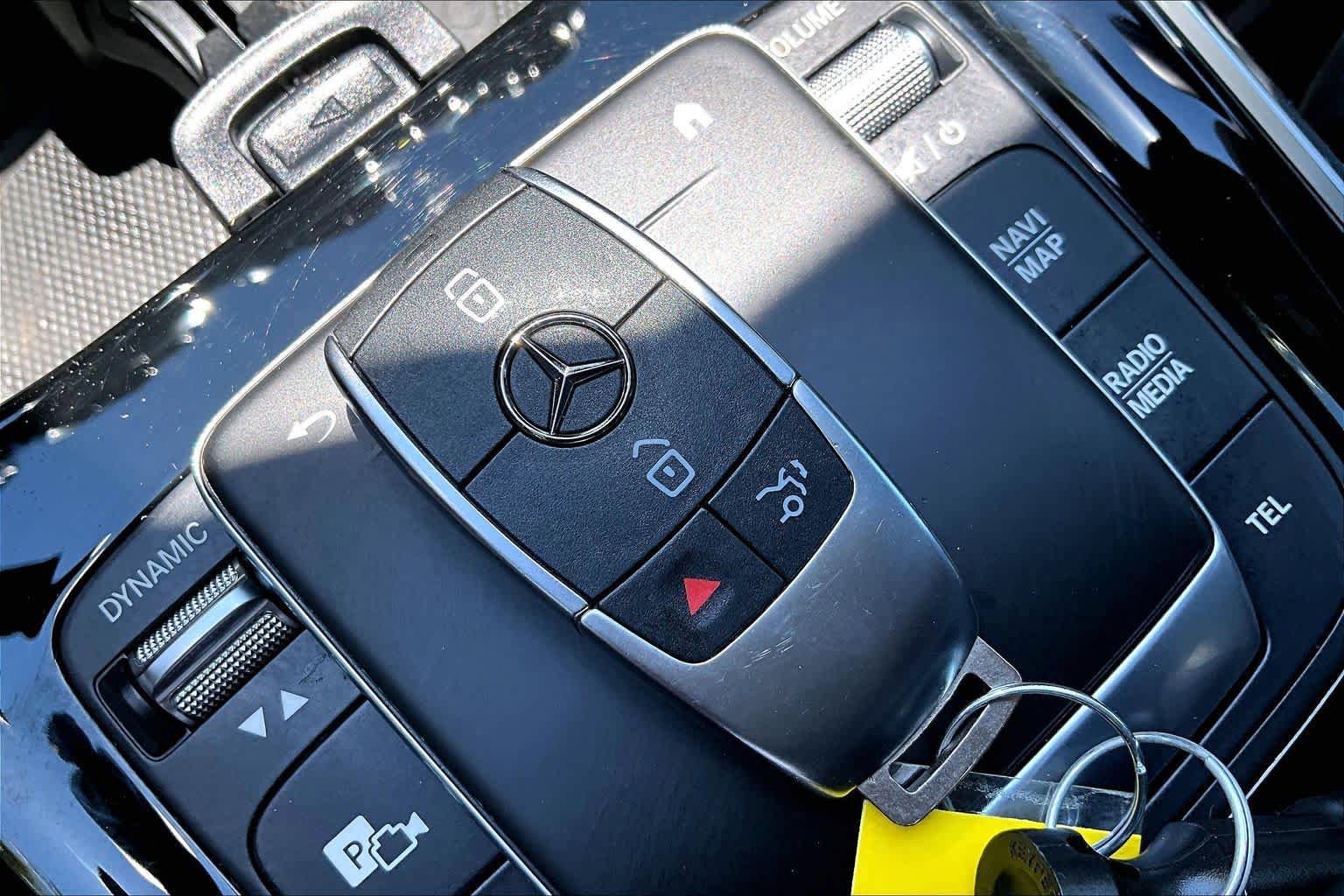 Used 2023 Mercedes-Benz GLA 250 4MATIC w/ Premium Package image 15