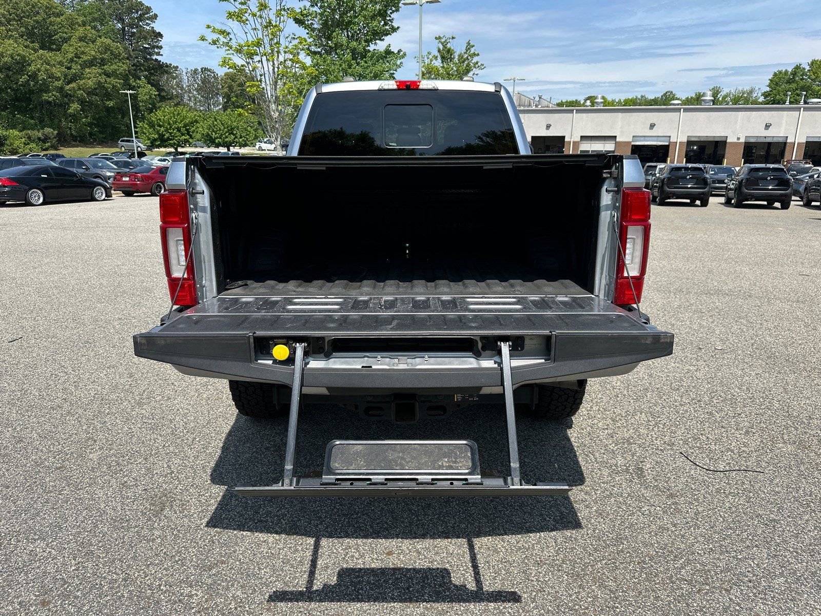 Used 2022 Ford F250 Lariat w/ Tremor Off-Road Package AWD/4WD image 17