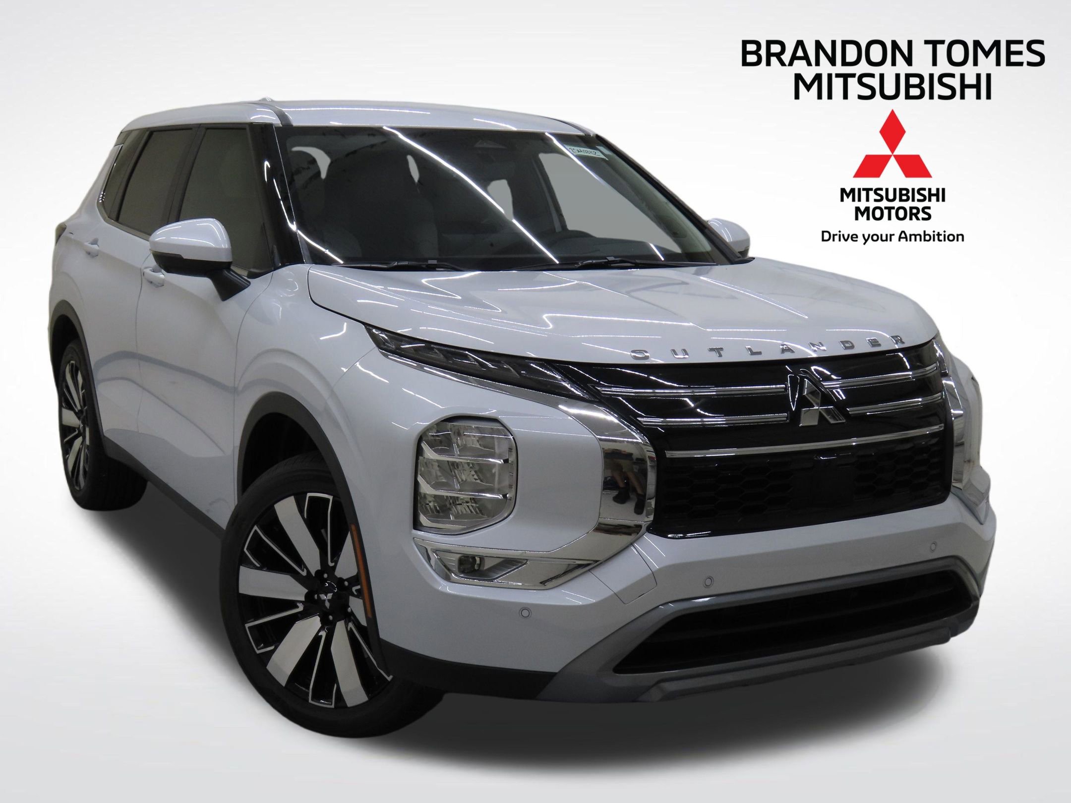 New 2025 Mitsubishi Outlander SE