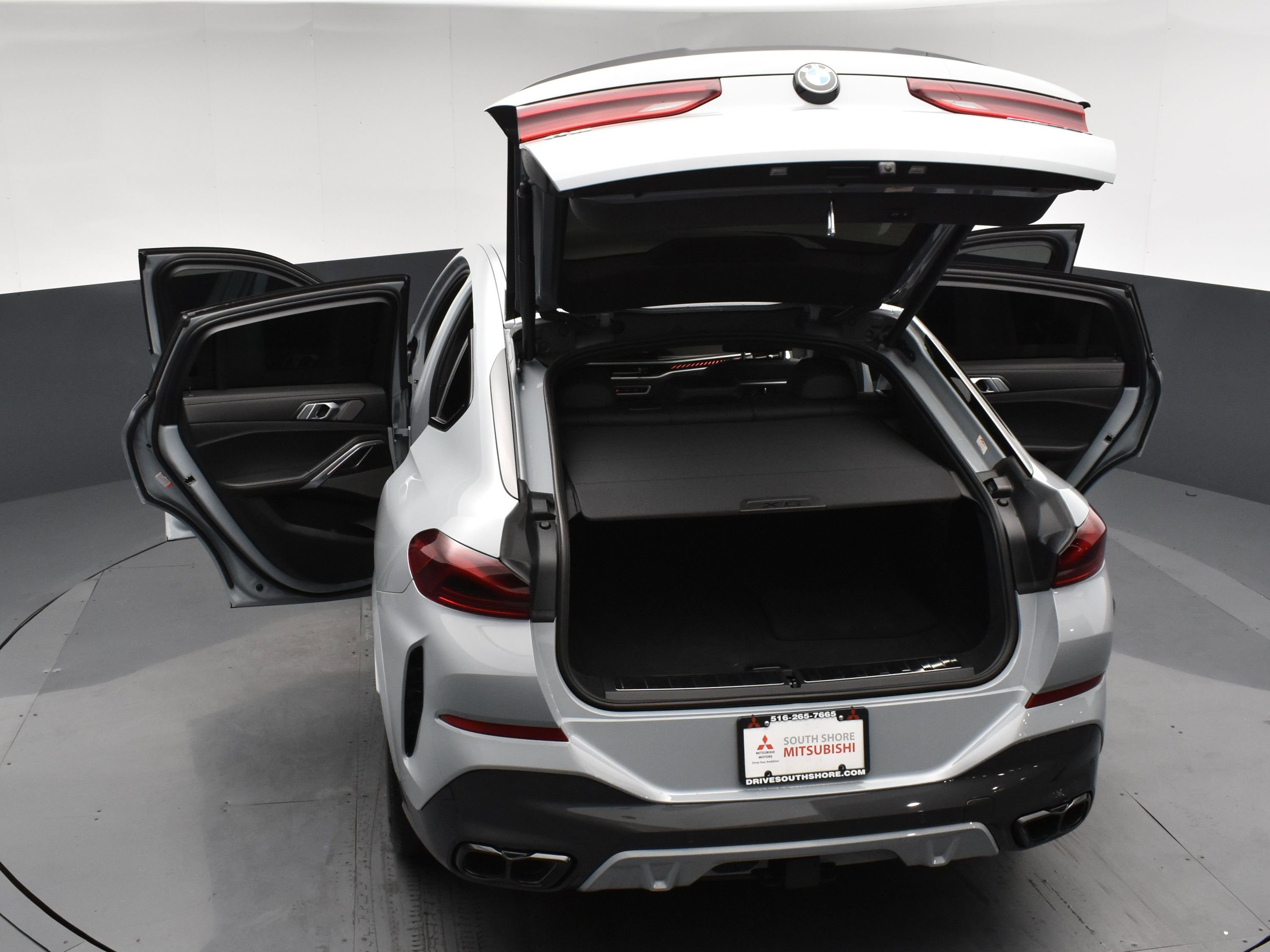 Used 2024 BMW X6 M60i w/ M Sport Professional Package image 26