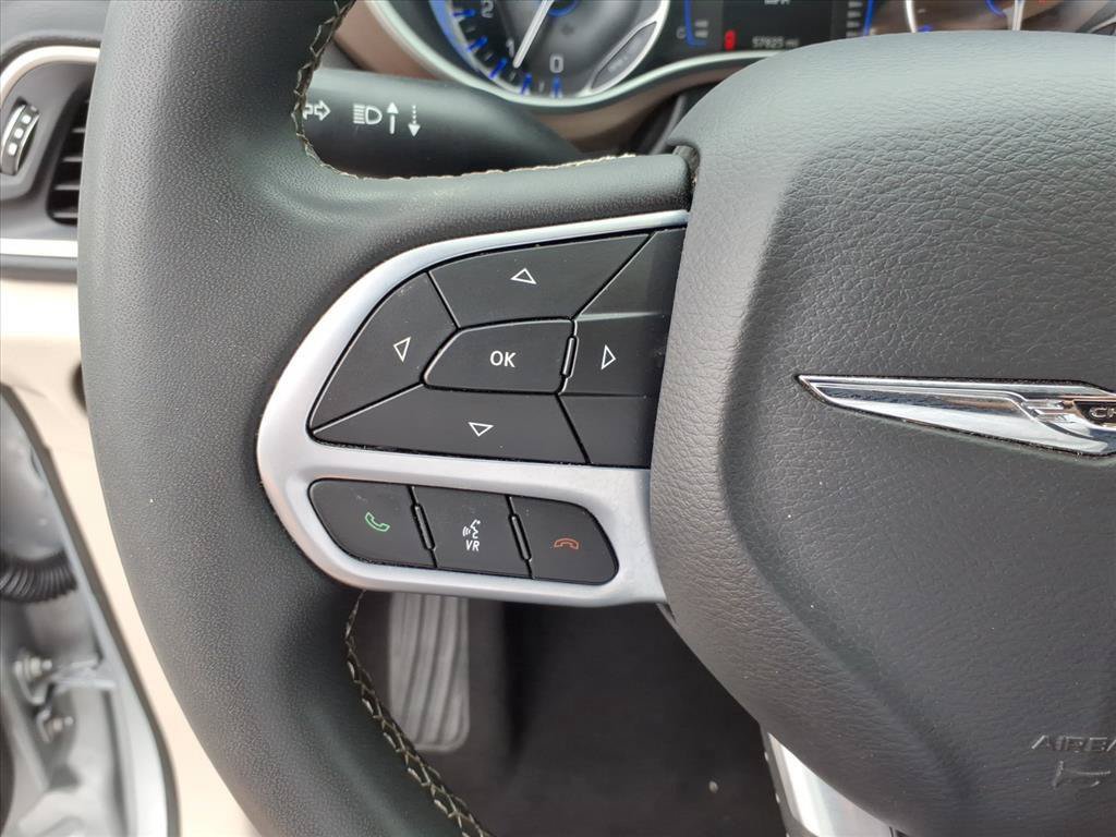Used 2023 Chrysler Voyager LX FWD image 18