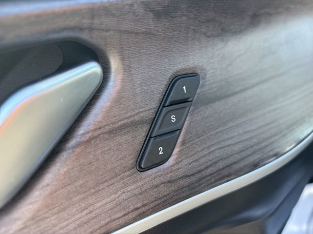 Used 2022 Jeep Grand Cherokee L Limited w/ Luxury Tech Group II image 19