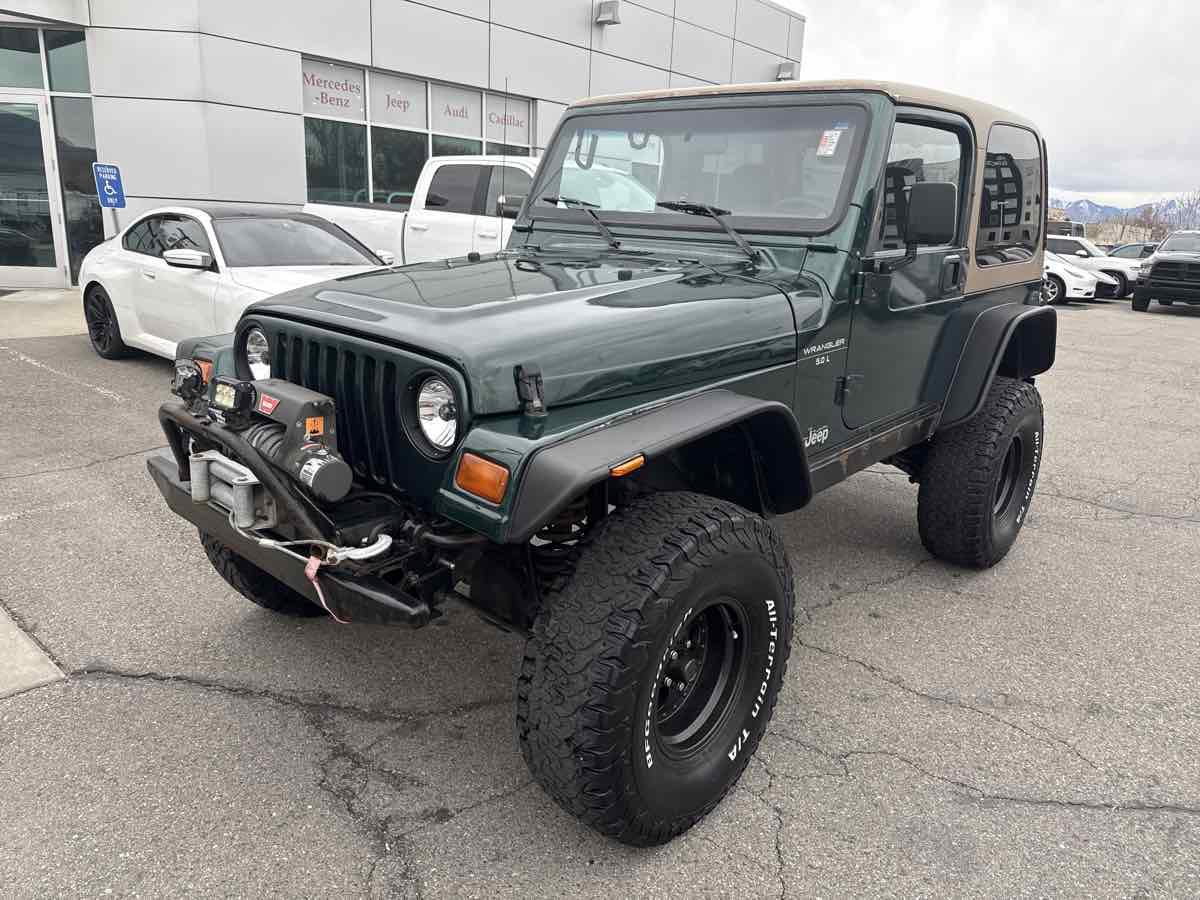 Used 1999 Jeep Wrangler Sahara image 2