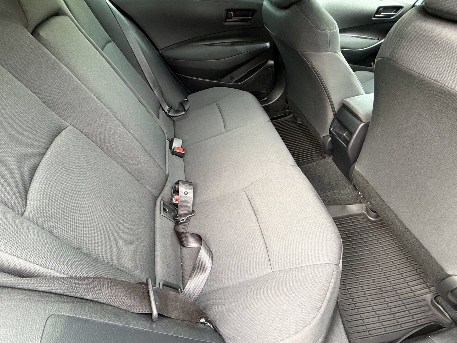Certified 2022 Toyota Corolla LE FWD image 33
