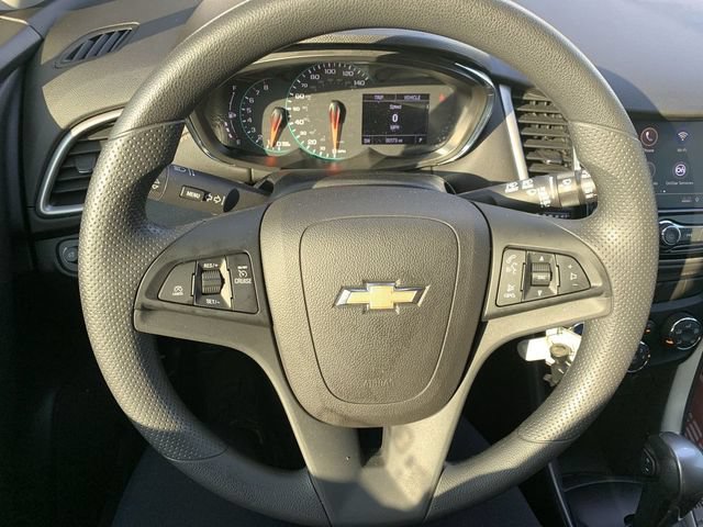 Used 2020 Chevrolet Trax LT FWD image 19