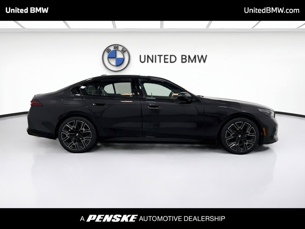 New 2027 BMW 530i w/ M Sport Package RWD image 4
