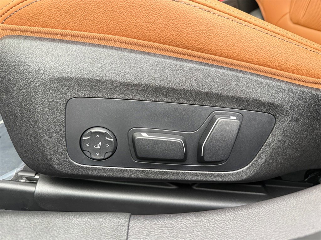 Used 2026 BMW M340i xDrive w/ Premium Package image 35