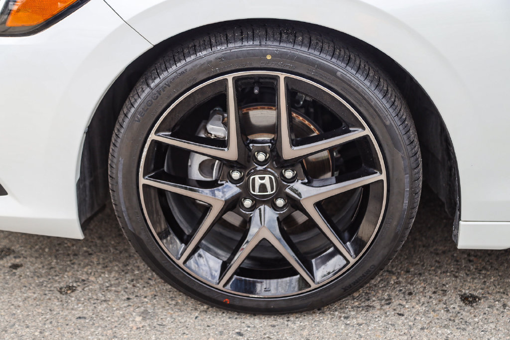 Used 2024 Honda Civic Sport Touring image 9