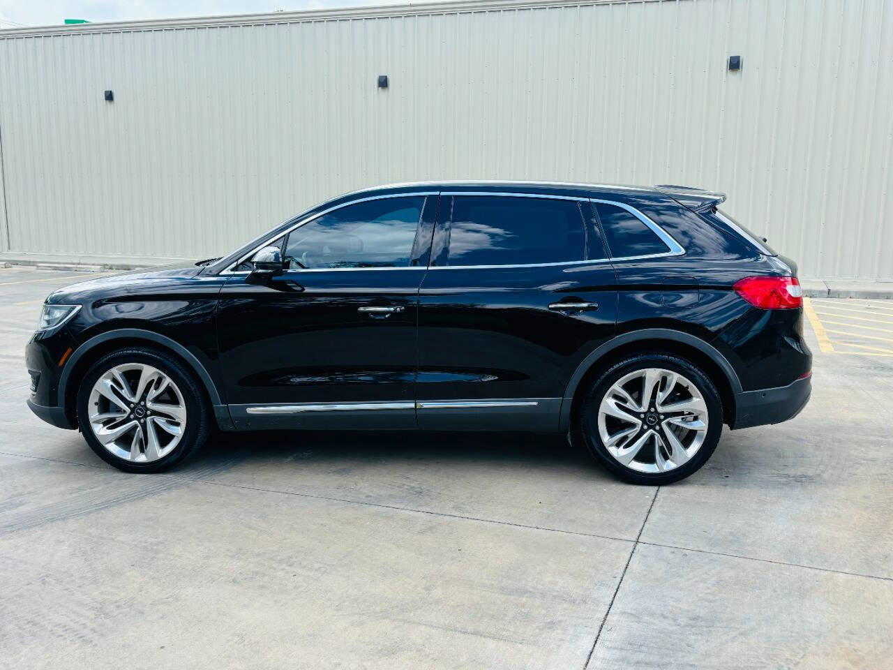 Used 2016 Lincoln MKX Black Label w/ Technology Package image 4