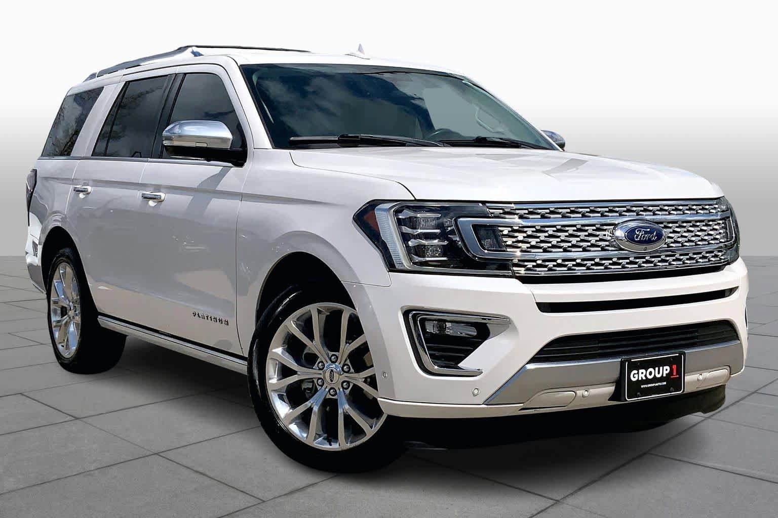 Used 2018 Ford Expedition Platinum RWD image 3