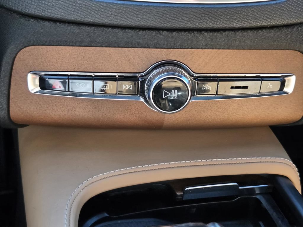 Used 2018 Volvo XC90 T6 Inscription w/ Luxury Package AWD/4WD image 31