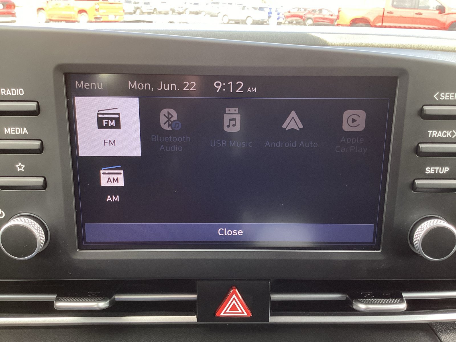 Used 2024 Hyundai Elantra SE FWD image 5