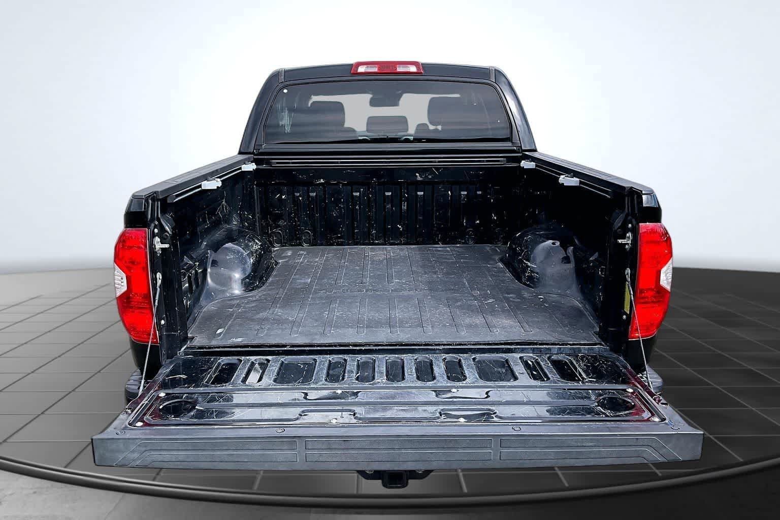 Used 2019 Toyota Tundra Platinum AWD/4WD image 19