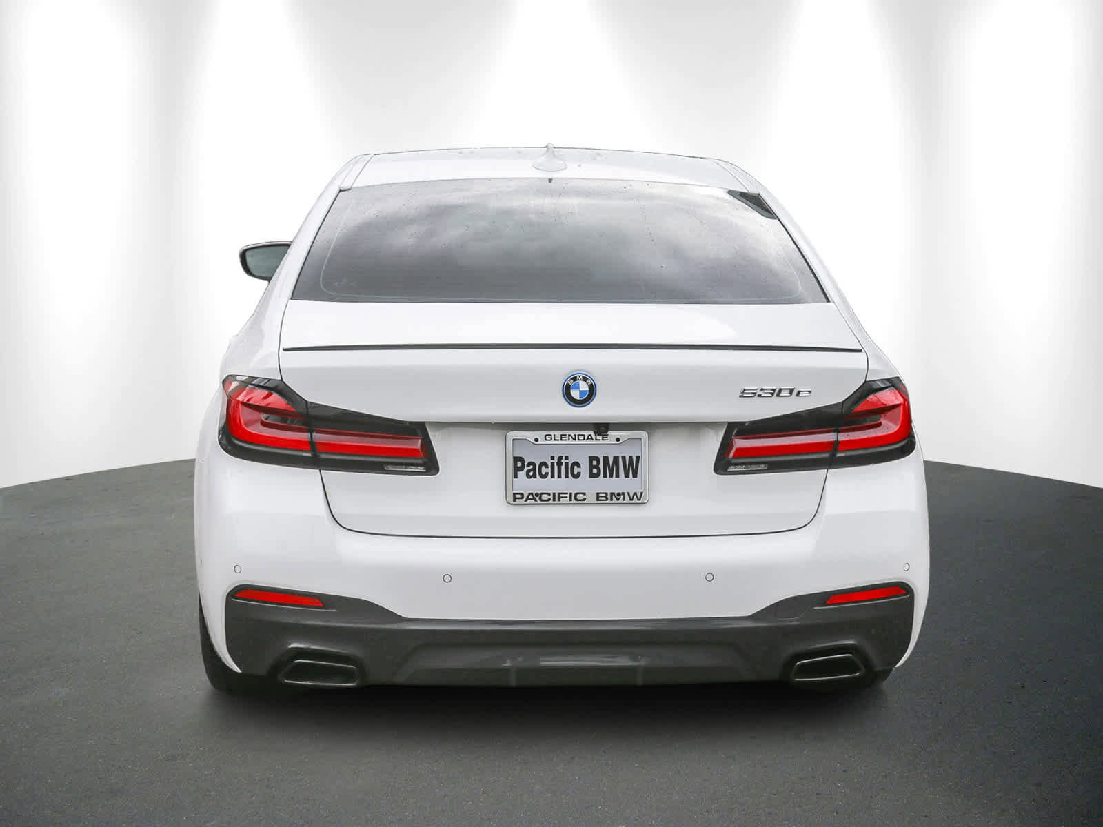 Certified 2023 BMW 530e w/ M Sport Package image 5