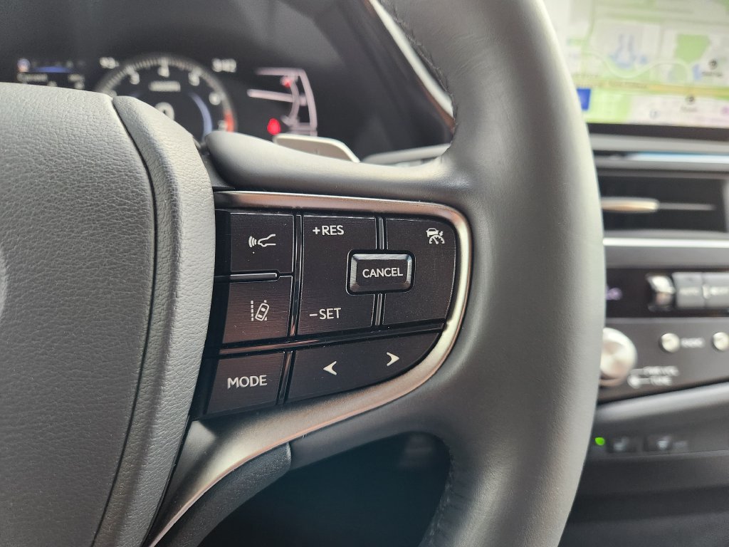 Certified 2025 Lexus ES 350 w/ Premium Package FWD image 29