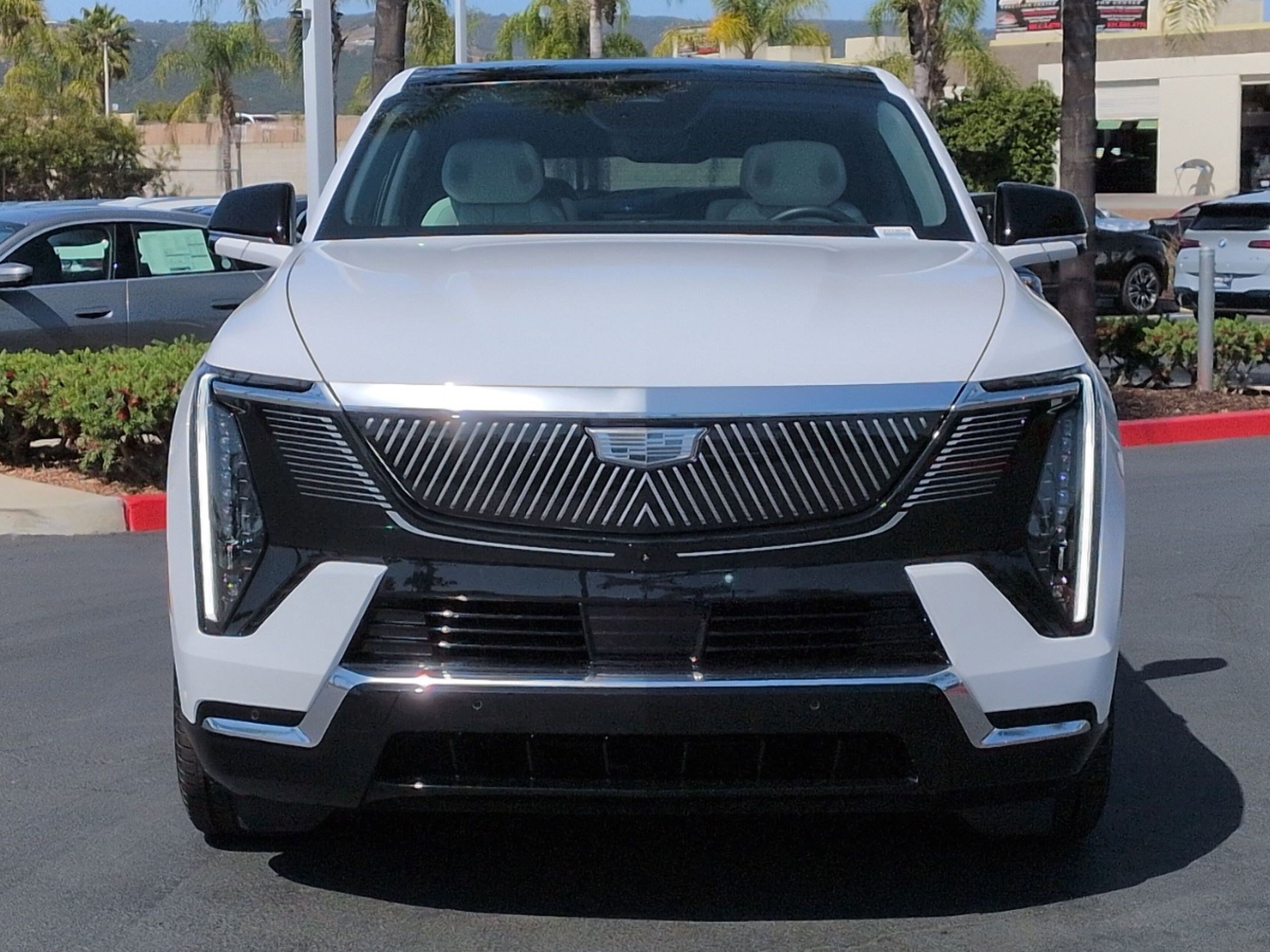Used 2025 Cadillac Escalade IQ Luxury 1 AWD/4WD image 3