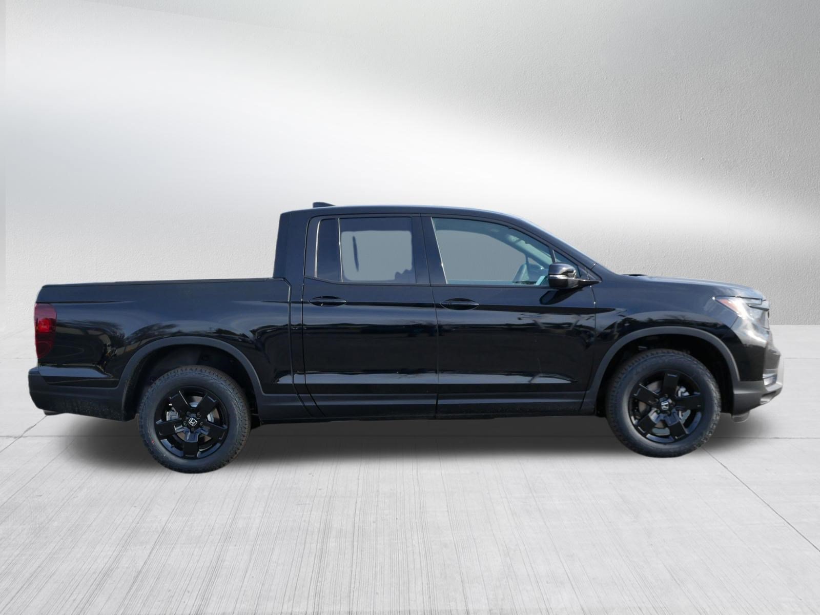 New 2026 Honda Ridgeline Black Edition image 8