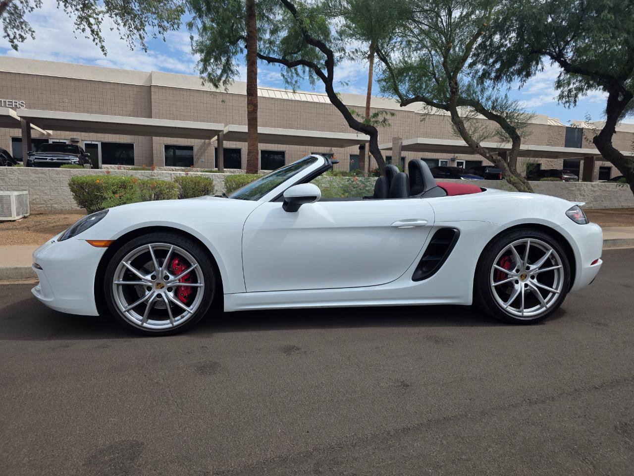Used 2019 Porsche 718 Boxster S RWD image 6