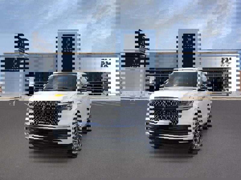New 2025 Lincoln Navigator L Reserve image 2