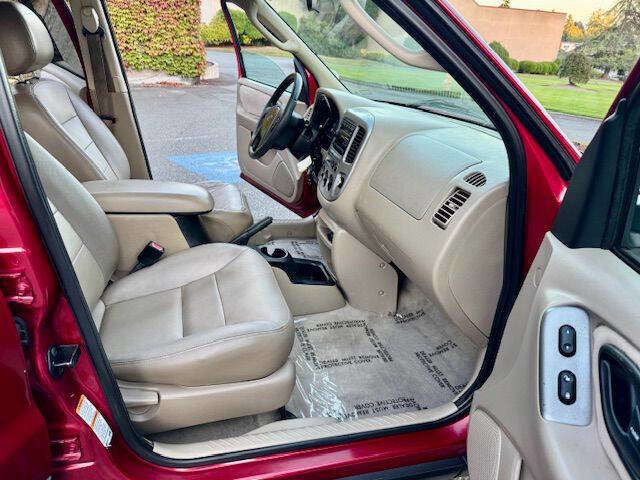 Used 2003 Ford Escape XLT image 23