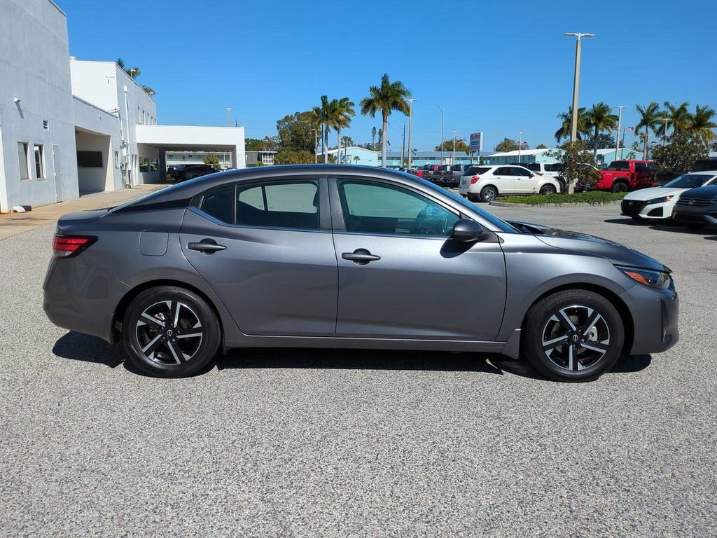 Certified 2025 Nissan Sentra SV w/ Lighting Package image 4