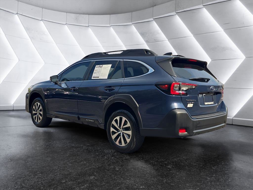 Used 2025 Subaru Outback Premium w/ Popular Package #1A image 3