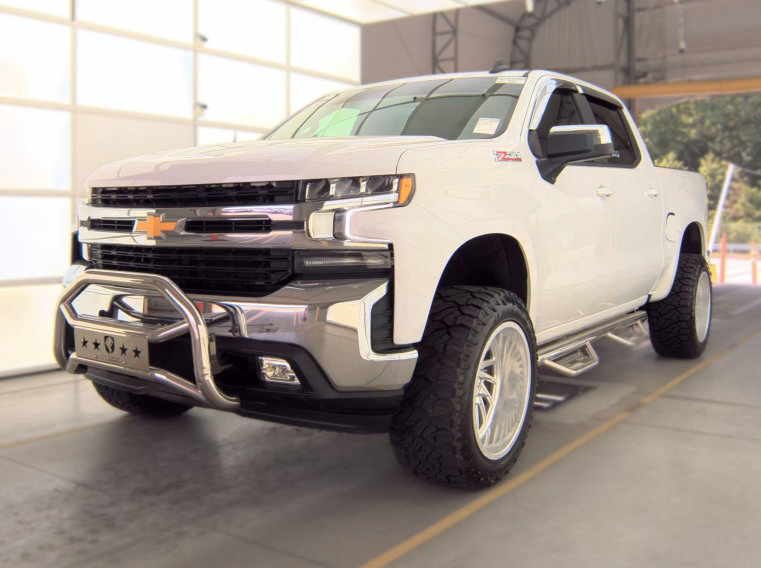 Used 2019 Chevrolet Silverado 1500 LT w/ All-Star Edition AWD/4WD image 3