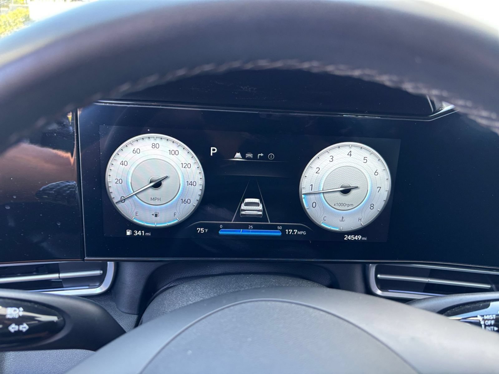 Used 2025 Hyundai Elantra SEL FWD image 41